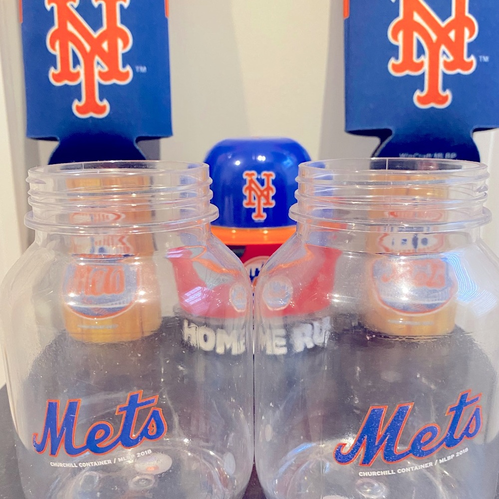 Official MLB Mets Memorabilia Set